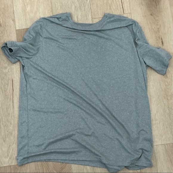 Under Armour Men's Heather Gray Short Sleeve Tee - Picture 2 of 2